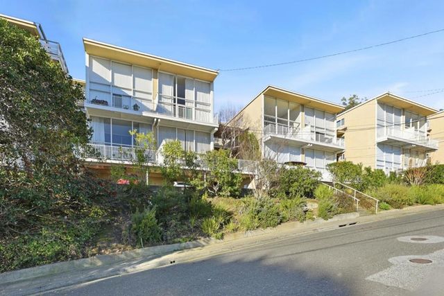 404 Portofino Drive 3, San Carlos, CA 94070