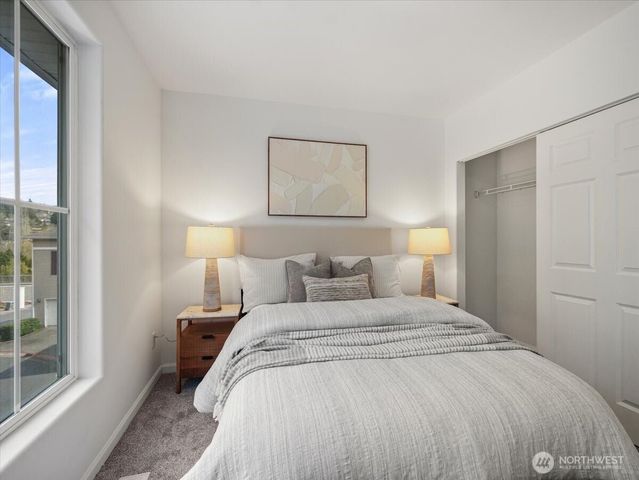 2465 132nd Avenue SE, Bellevue, WA 98005