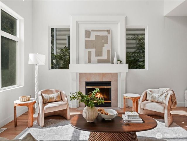 2465 132nd Avenue SE, Bellevue, WA 98005