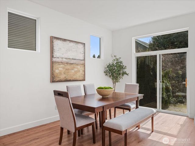 2465 132nd Avenue SE, Bellevue, WA 98005