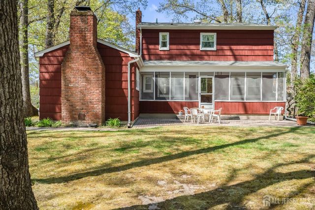 20 Rolling Road, East Brunswick, NJ 08816