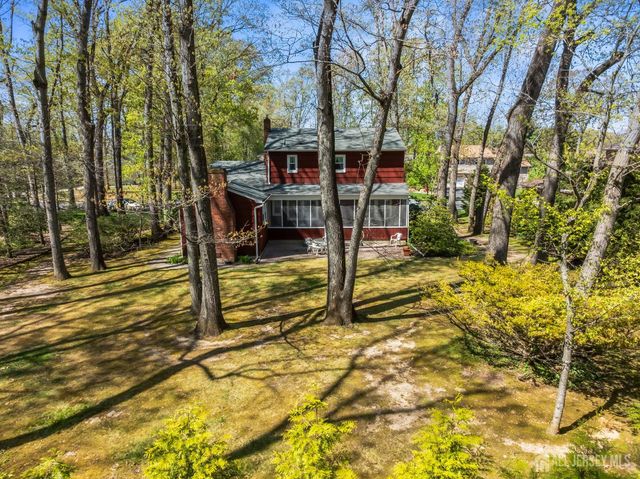 20 Rolling Road, East Brunswick, NJ 08816