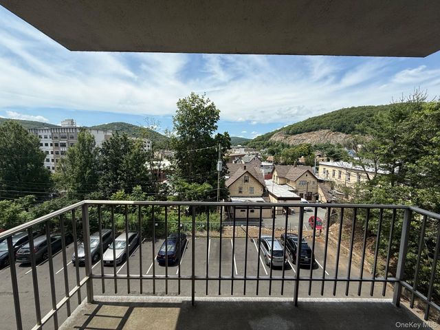 35 Park Avenue 3D, Suffern, NY 10901