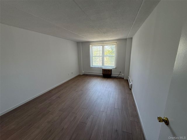 35 Park Avenue 3D, Suffern, NY 10901