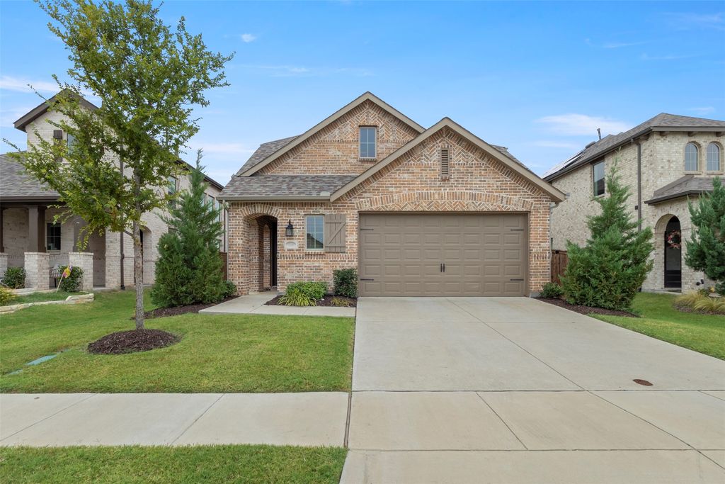1848 Coronet Avenue, Aubrey, TX 76227