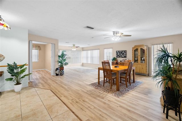 116 DOGWOOD CIRCLE 116, Seminole, FL 33777