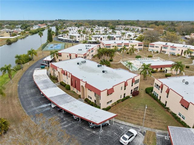 116 DOGWOOD CIRCLE 116, Seminole, FL 33777