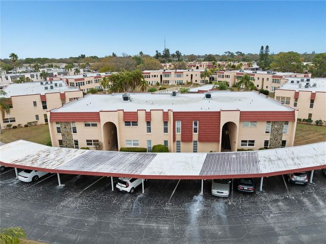 116 DOGWOOD CIRCLE 116, Seminole, FL 33777