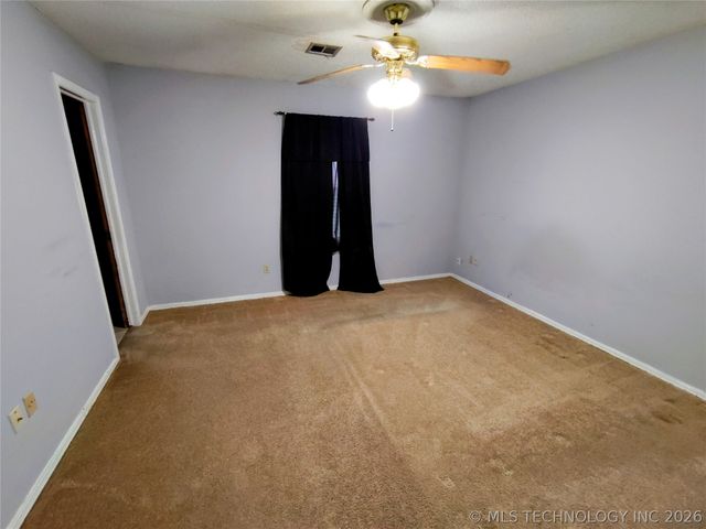 2909 S 122nd East Avenue, Tulsa, OK 74129