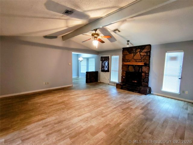 2909 S 122nd East Avenue, Tulsa, OK 74129