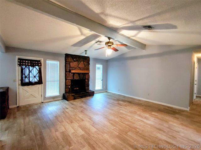 2909 S 122nd East Avenue, Tulsa, OK 74129