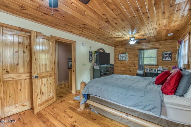 160 Conley Stevens Road, Roan Mountain, TN 37687