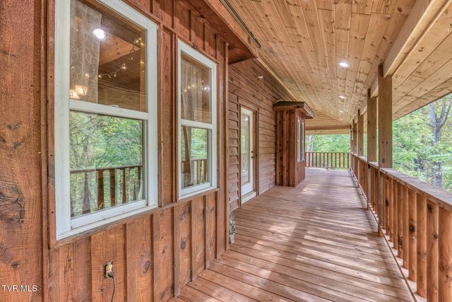 160 Conley Stevens Road, Roan Mountain, TN 37687