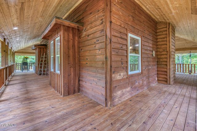 160 Conley Stevens Road, Roan Mountain, TN 37687