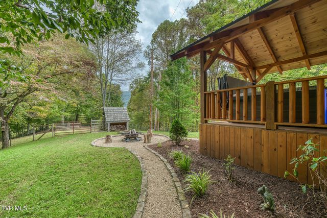 160 Conley Stevens Road, Roan Mountain, TN 37687