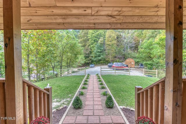 160 Conley Stevens Road, Roan Mountain, TN 37687