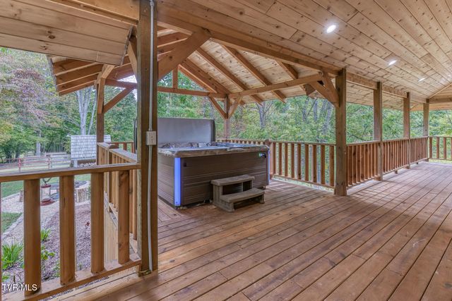 160 Conley Stevens Road, Roan Mountain, TN 37687