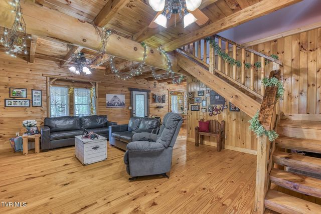 160 Conley Stevens Road, Roan Mountain, TN 37687