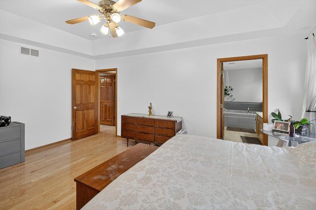 9607 82nd PLACE, Pleasant Prairie, WI 53158