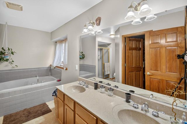 9607 82nd PLACE, Pleasant Prairie, WI 53158