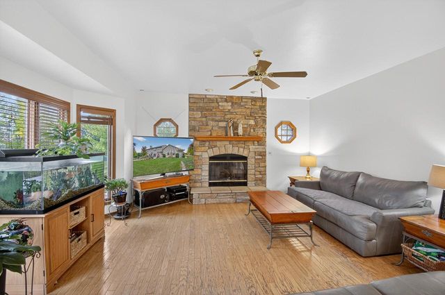 9607 82nd PLACE, Pleasant Prairie, WI 53158