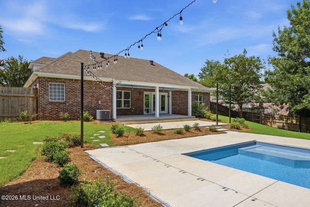 117 Poplar Ridge Drive, Brandon, MS 39047
