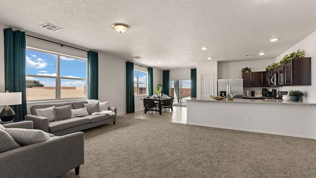 8 E El Nido Court, Los Lunas, NM 87031