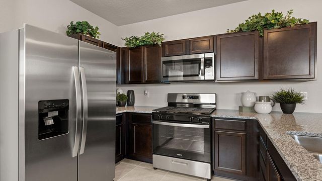8 E El Nido Court, Los Lunas, NM 87031