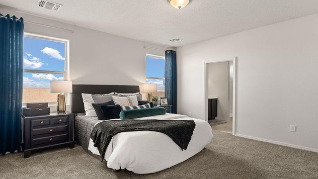 8 E El Nido Court, Los Lunas, NM 87031