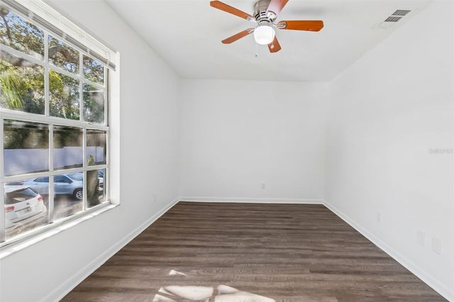 5182 SUNRIDGE PALMS DRIVE 5182, Tampa, FL 33617