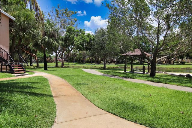 10681 SW 156th Pl 402, Miami, FL 33196