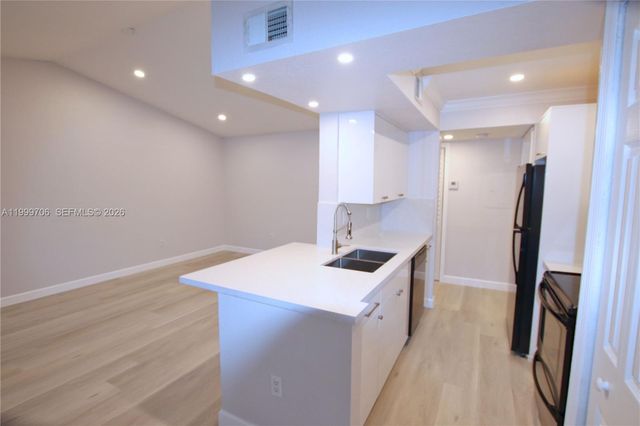 10681 SW 156th Pl 402, Miami, FL 33196