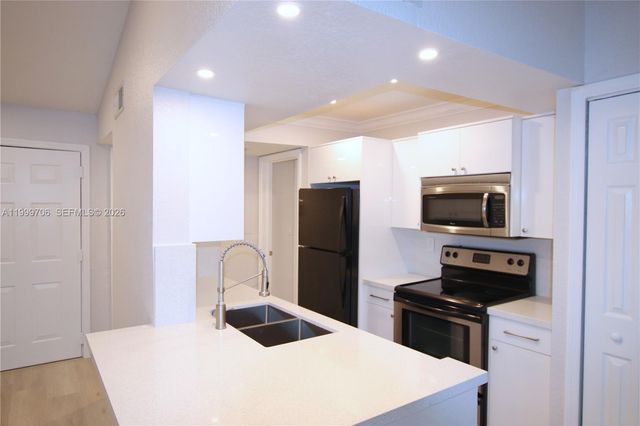 10681 SW 156th Pl 402, Miami, FL 33196