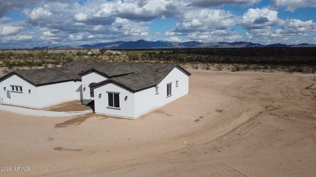 3311 N 329th Drive, Tonopah, AZ 85354