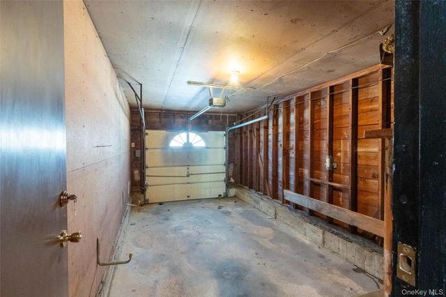 106 Powell Court, North Babylon, NY 11703