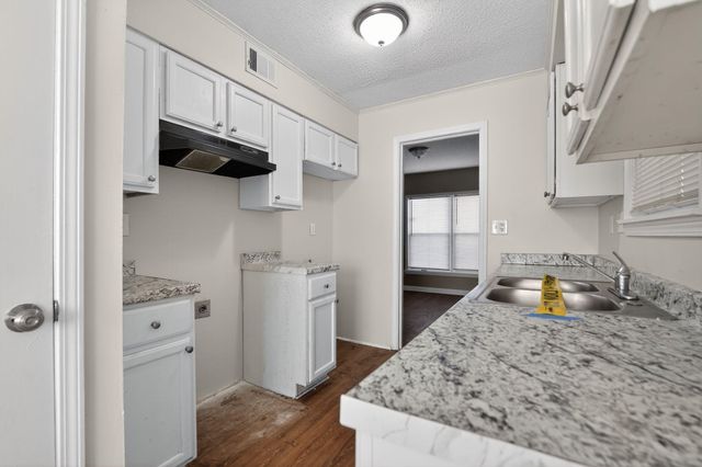 3926 KERWIN DR, Memphis, TN 38128