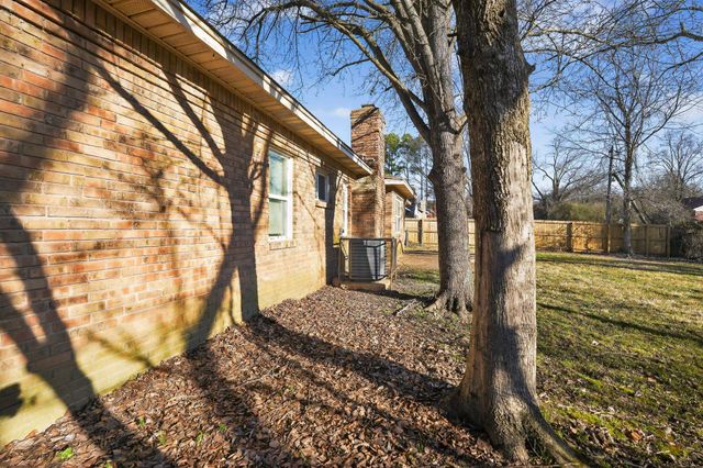 3926 KERWIN DR, Memphis, TN 38128