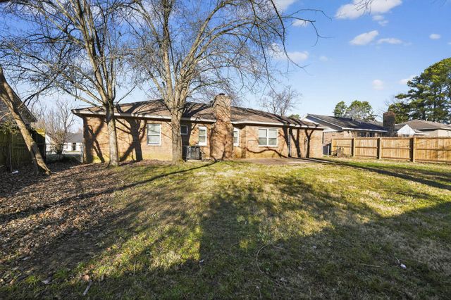 3926 KERWIN DR, Memphis, TN 38128