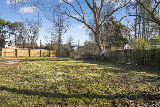 3926 KERWIN DR, Memphis, TN 38128