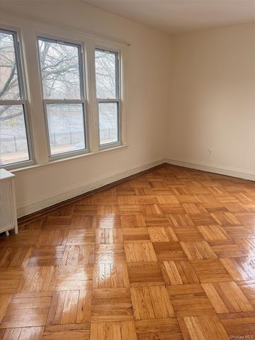 173-32 82nd Avenue, Jamaica Hills, NY 11432