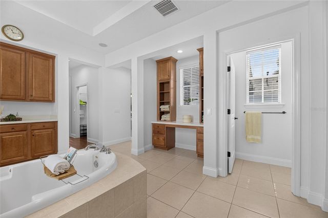 715 ISLEBAY DRIVE, Apollo Beach, FL 33572