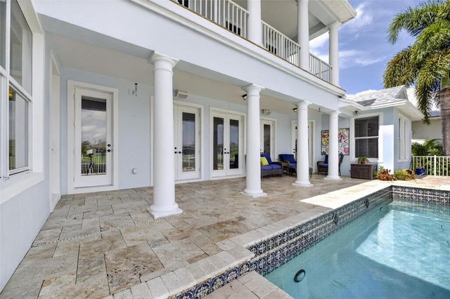 715 ISLEBAY DRIVE, Apollo Beach, FL 33572