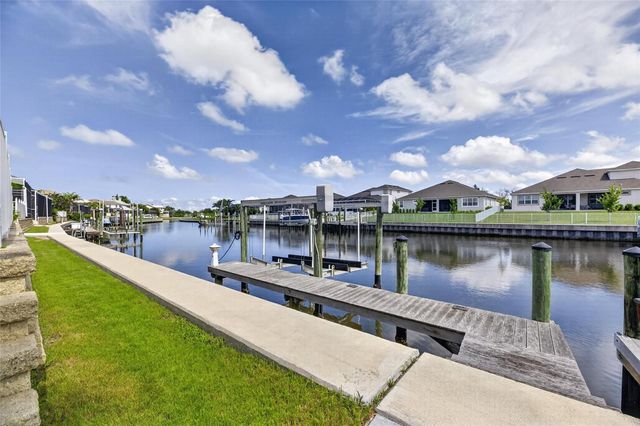 715 ISLEBAY DRIVE, Apollo Beach, FL 33572