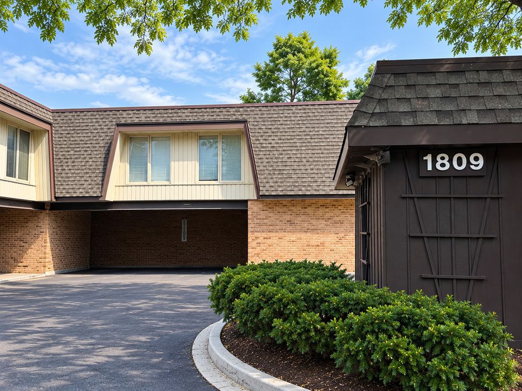 1809 Tanglewood Drive G, Glenview, IL 60025 — exterior