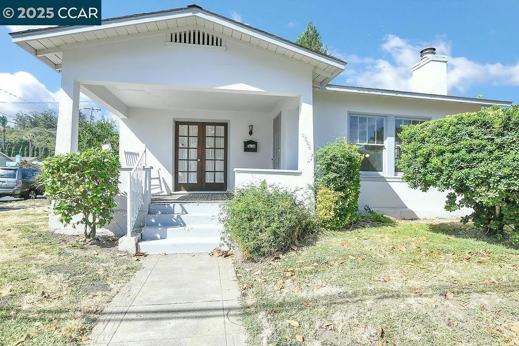 1634 Alhambra Ave, Martinez, CA 94553