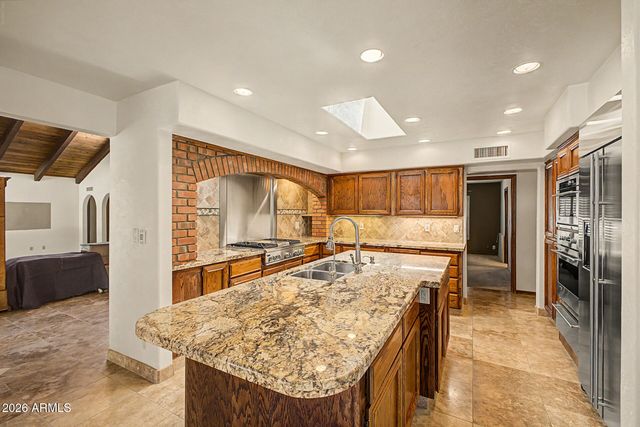 430 E ESTERO Lane, Litchfield Park, AZ 85340
