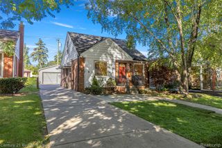 6879 N Lafayette Street, Dearborn Heights, MI 48127