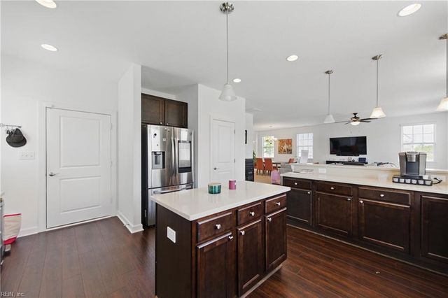 4128 Ardent CIR, Virginia Beach, VA 23456