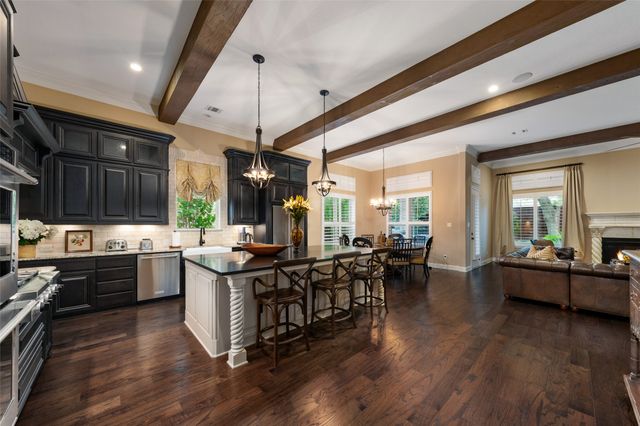 705 Strauss, Colleyville, TX 76034