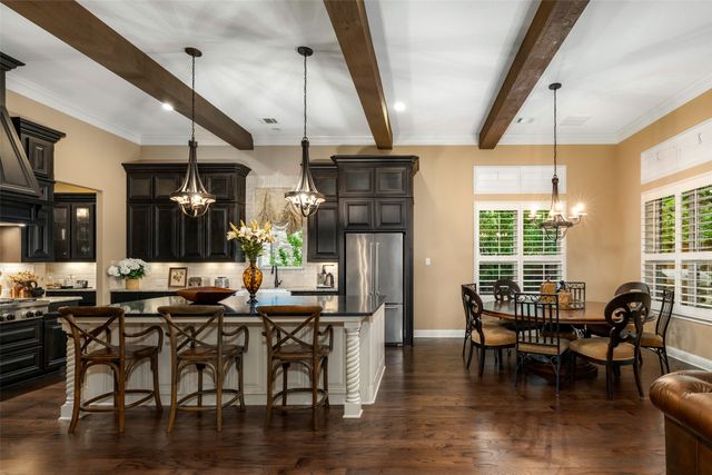 705 Strauss, Colleyville, TX 76034